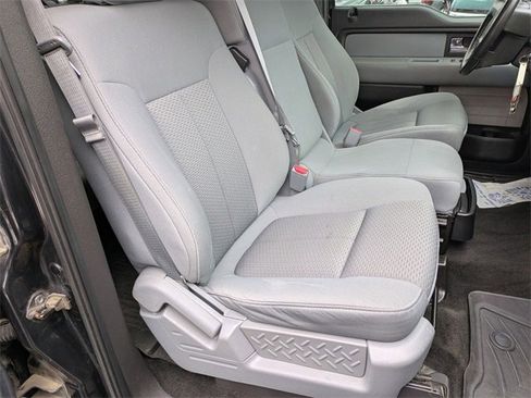 Used 2013 Ford F150 XLT w/ Mid Equipment Group image 24