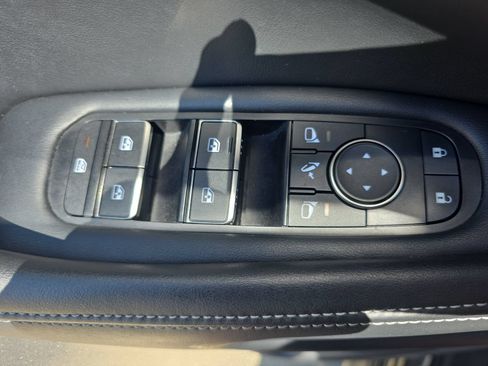 Used 2023 INFINITI QX60 Luxe w/ Performance Audio Package FWD image 27