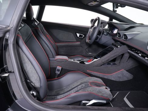 Used 2024 Lamborghini Huracan Sterrato AWD/4WD image 28