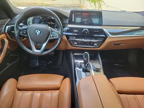 Used 2019 BMW 540i RWD image 18