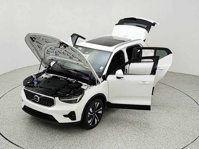 Used 2023 Volvo XC40 B5 Ultimate w/ Climate Package AWD/4WD image 38
