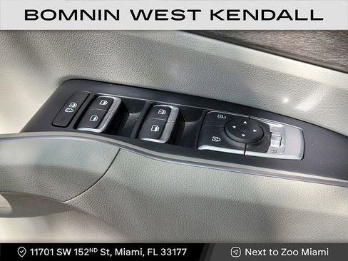 Used 2022 Kia Sorento S image 31