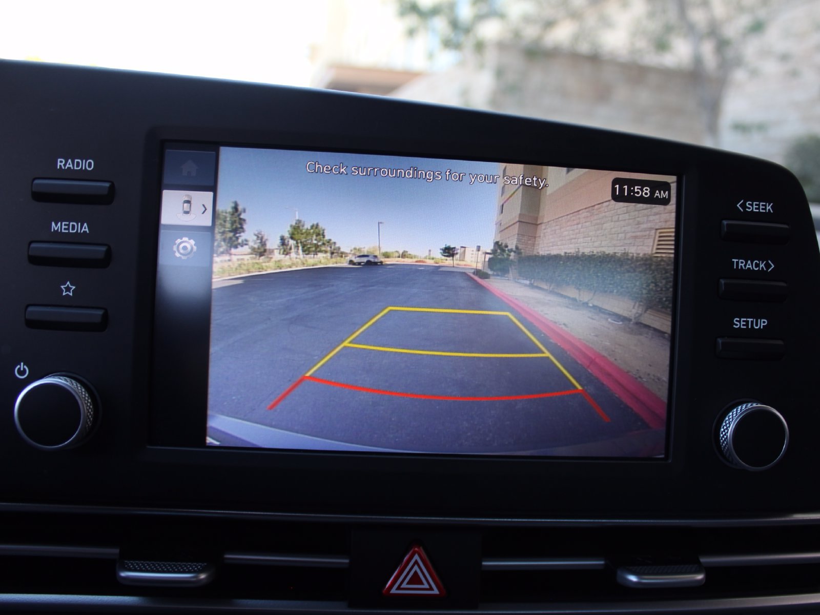 Used 2025 Hyundai Elantra SE FWD image 35