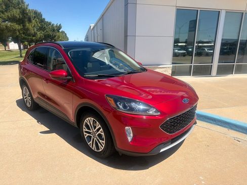 Used 2022 Ford Escape SEL FWD image 2