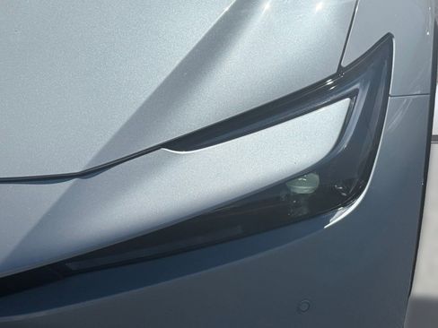 Used 2024 Toyota Prius LE image 11