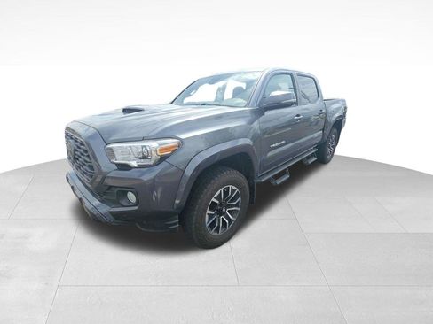 Used 2021 Toyota Tacoma TRD Sport w/ Technology Package RWD image 1
