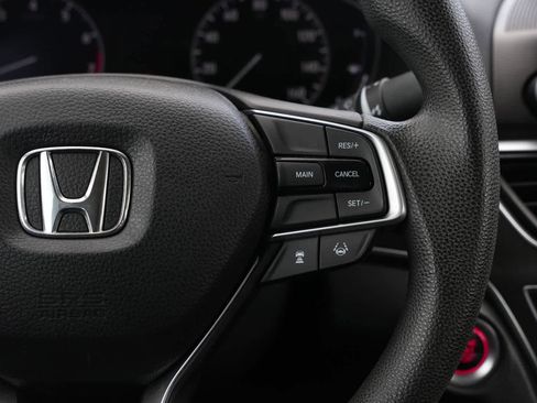 Used 2018 Honda Accord LX image 9