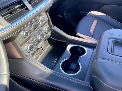 Used 2023 GMC Yukon XL AT4 w/ AT4 Premium Plus Package image 16