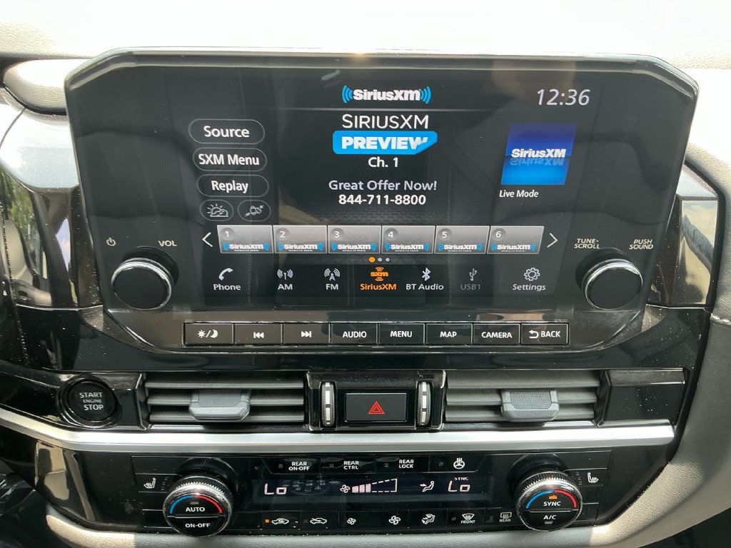 Used 2025 Nissan Pathfinder SL AWD/4WD image 18