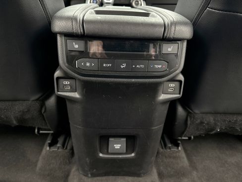 Used 2024 Toyota Grand Highlander AWD image 20