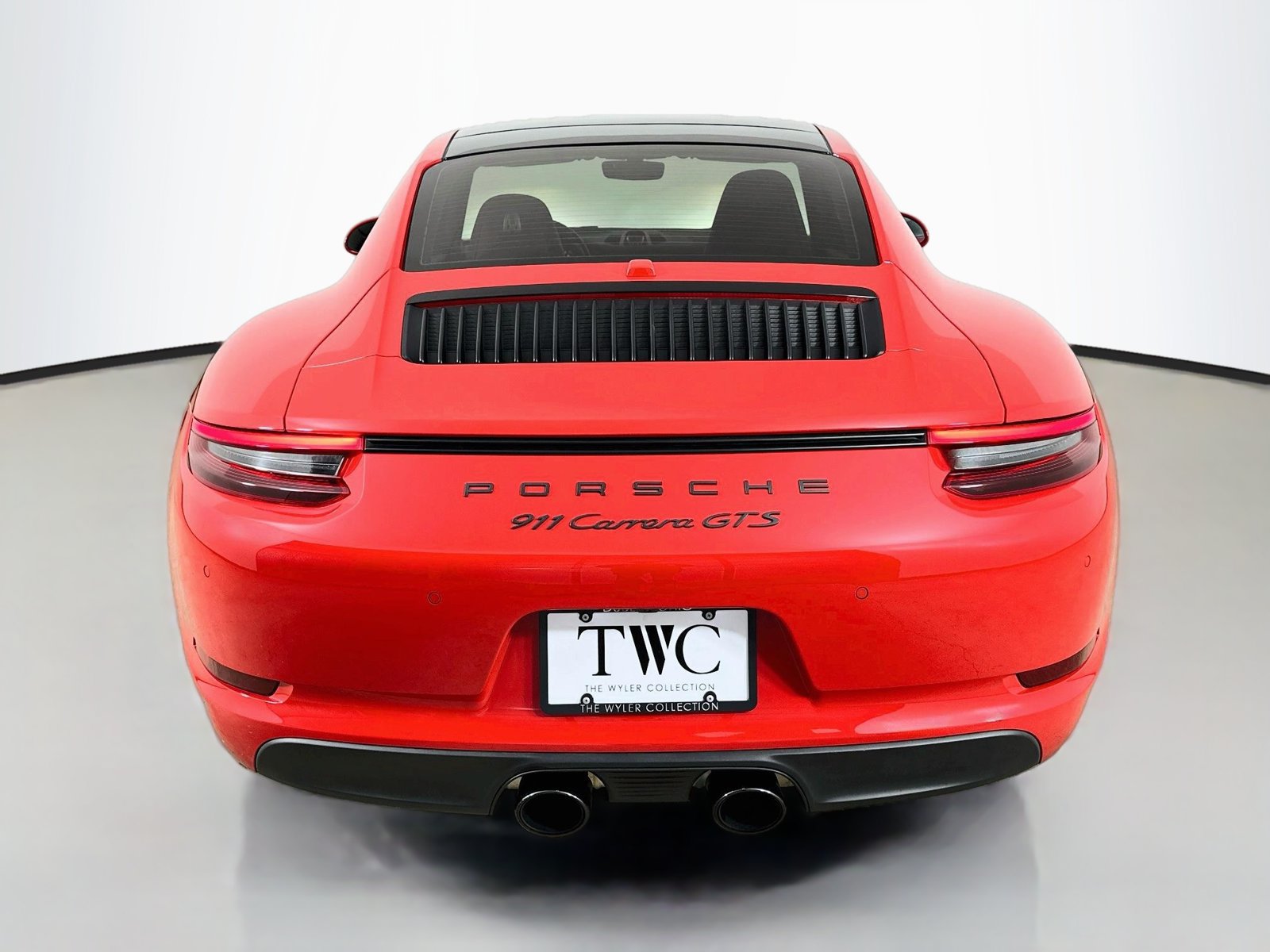 Certified 2017 Porsche 911 Carrera GTS RWD image 6