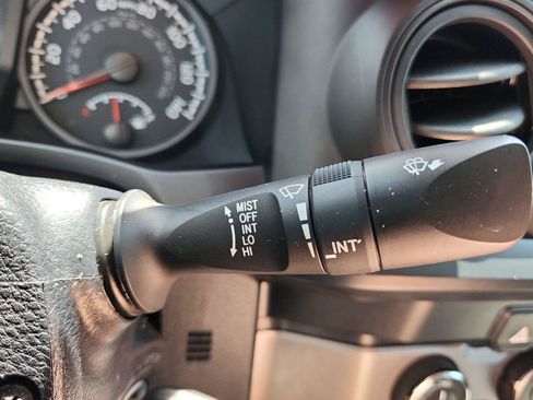 Used 2023 Toyota Tacoma SR AWD/4WD image 31