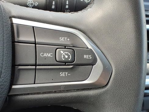 Used 2024 Jeep Compass Latitude AWD/4WD image 20