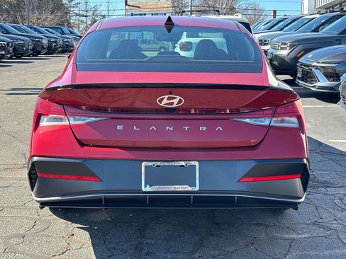 New 2026 Hyundai Elantra SEL Sport Premium image 3
