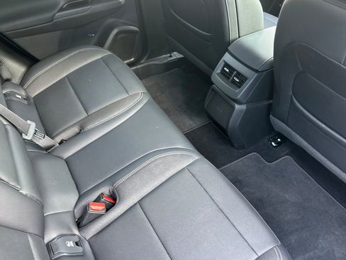 Used 2025 Chevrolet Equinox EV LT w/ Convenience Package image 19