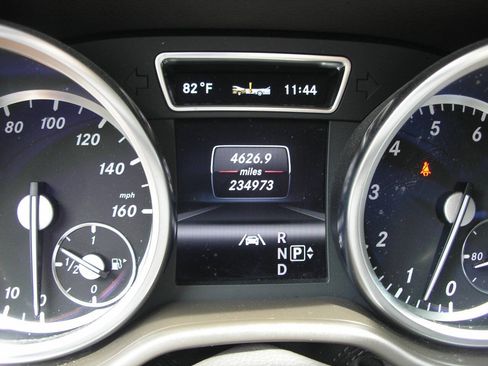 Used 2013 Mercedes-Benz ML 350 4MATIC image 12