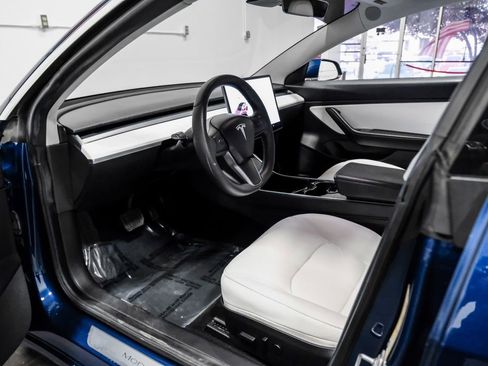 Used 2019 Tesla Model 3 Long Range AWD/4WD image 3