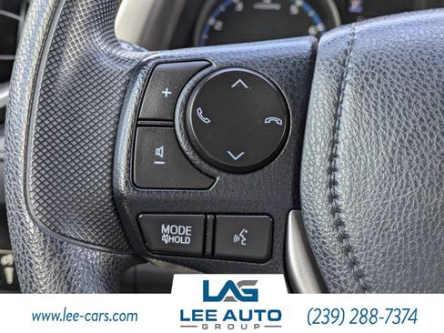 Used 2017 Toyota RAV4 LE FWD image 17