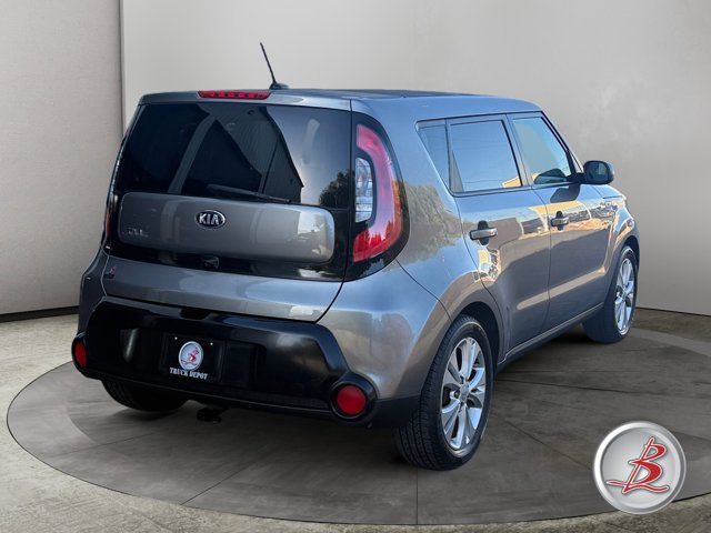 Used 2016 Kia Soul + w/ Primo Package FWD image 7