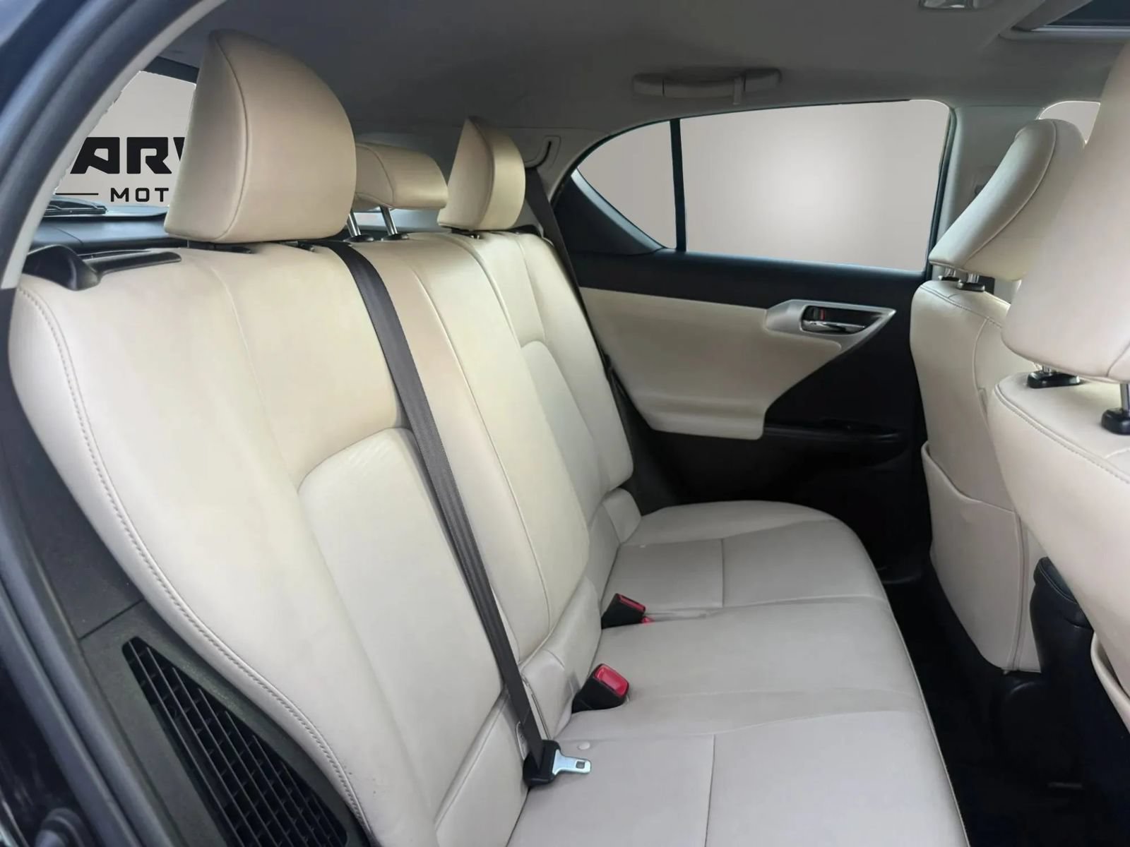 Used 2013 Lexus CT 200h w/ Premium Pkg w/Navigation FWD image 31