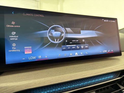 Used 2025 BMW 430i Convertible RWD image 27