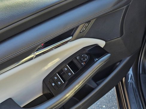 Used 2021 MAZDA MAZDA3 s image 28