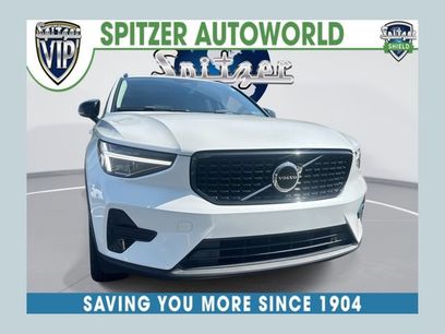 Used 2024 Volvo XC40 B5 Core