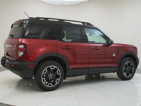 New 2025 Ford Bronco Sport Outer Banks w/ Outer Banks Tech Package+ image 8