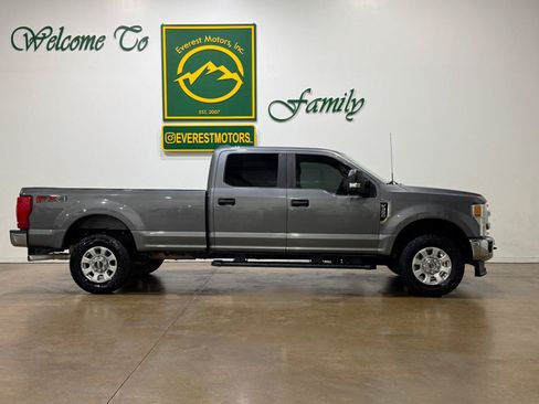 Used 2022 Ford F350 XL w/ STX Appearance Package AWD/4WD image 2