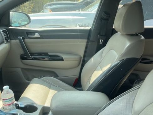 Used 2020 Kia Sportage SX image 6