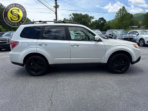 Used 2010 Subaru Forester 2.5X Premium AWD/4WD image 6