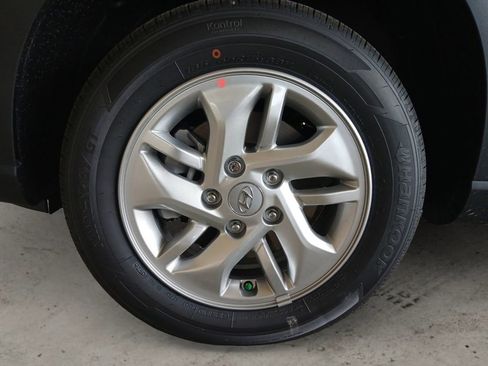 New 2026 Hyundai Venue SE FWD image 14