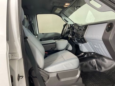 Used 2016 Ford F250 XL w/ Power Equipment Group AWD/4WD image 23