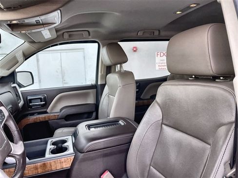 Used 2018 GMC Sierra 1500 SLT w/ SLT Premium Package image 11