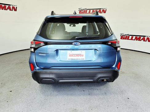 Used 2025 Subaru Forester AWD/4WD image 8