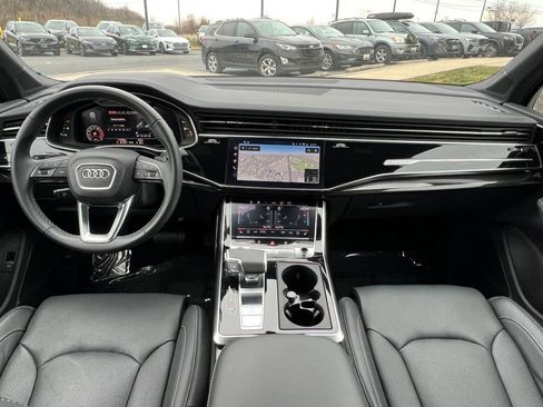 Certified 2025 Audi Q7 3.0T Prestige w/ Prestige Package image 2