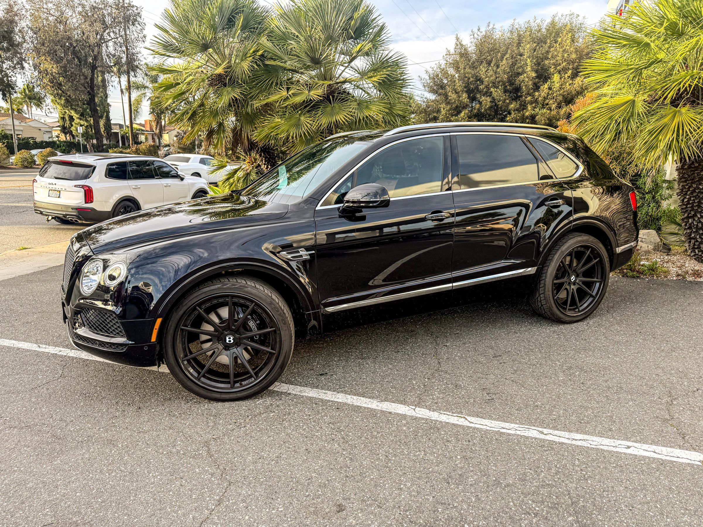 Used 2020 Bentley Bentayga AWD/4WD image 6