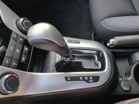 Used 2016 Chevrolet Cruze LT image 21