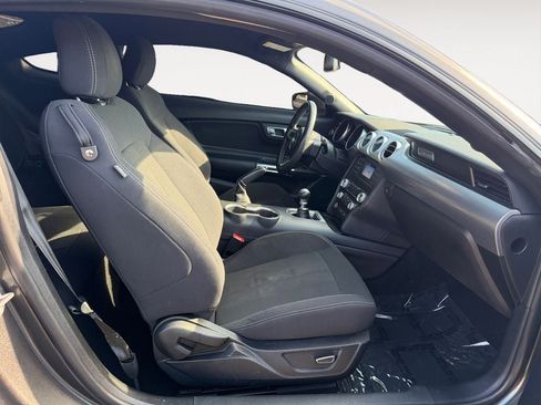 Used 2019 Ford Mustang GT RWD image 24