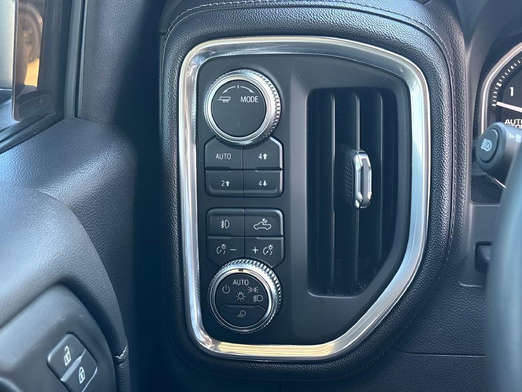 Used 2020 GMC Sierra 1500 Denali w/ Denali Ultimate Package AWD/4WD image 18