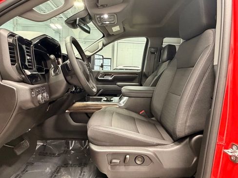 Used 2025 Chevrolet Silverado 2500 LT image 34