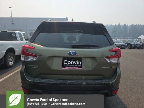 Used 2021 Subaru Forester Limited w/ Popular Package #3 AWD/4WD image 16