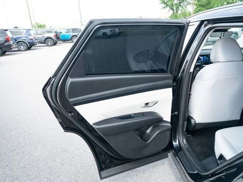 Used 2025 Hyundai Tucson SEL FWD image 14