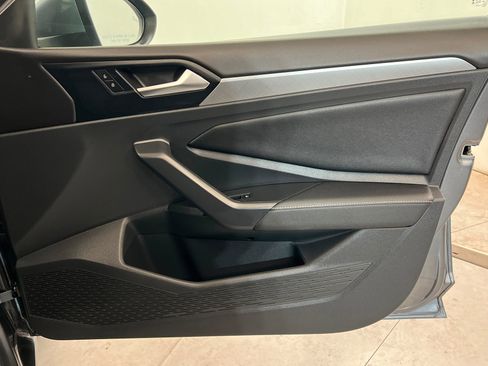 Used 2024 Volkswagen Jetta SE image 23