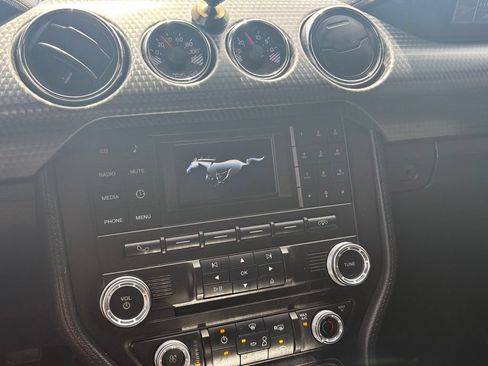 Used 2017 Ford Mustang GT w/ GT Performance Package RWD image 27