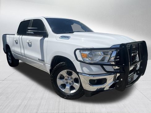 Used 2022 RAM 1500 Big Horn AWD/4WD image 3