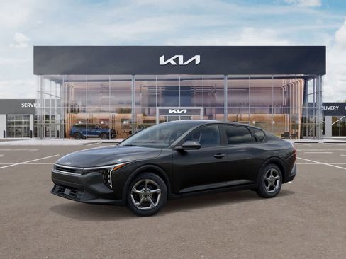 New 2026 Kia K4 LXS FWD image 3