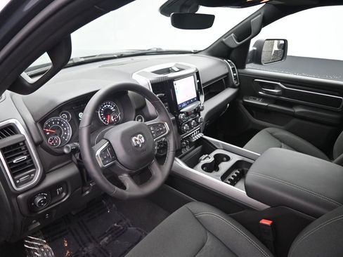 New 2026 RAM 1500 4x4 Crew Cab image 15