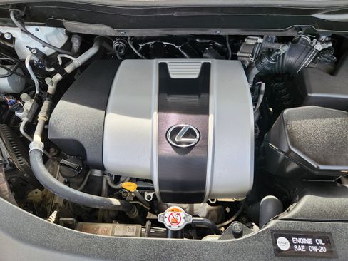 Used 2019 Lexus RX 350L FWD image 40