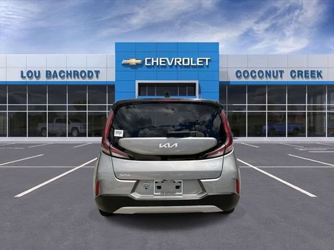 Used 2024 Kia Soul LX w/ Option Group 015 FWD image 7